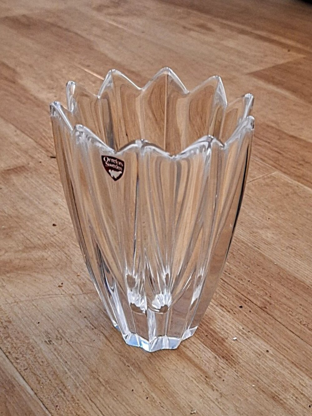 Jan Johansson for Orrefors Lead Crystal Fleur Vase 10-point Tulip Design Signed